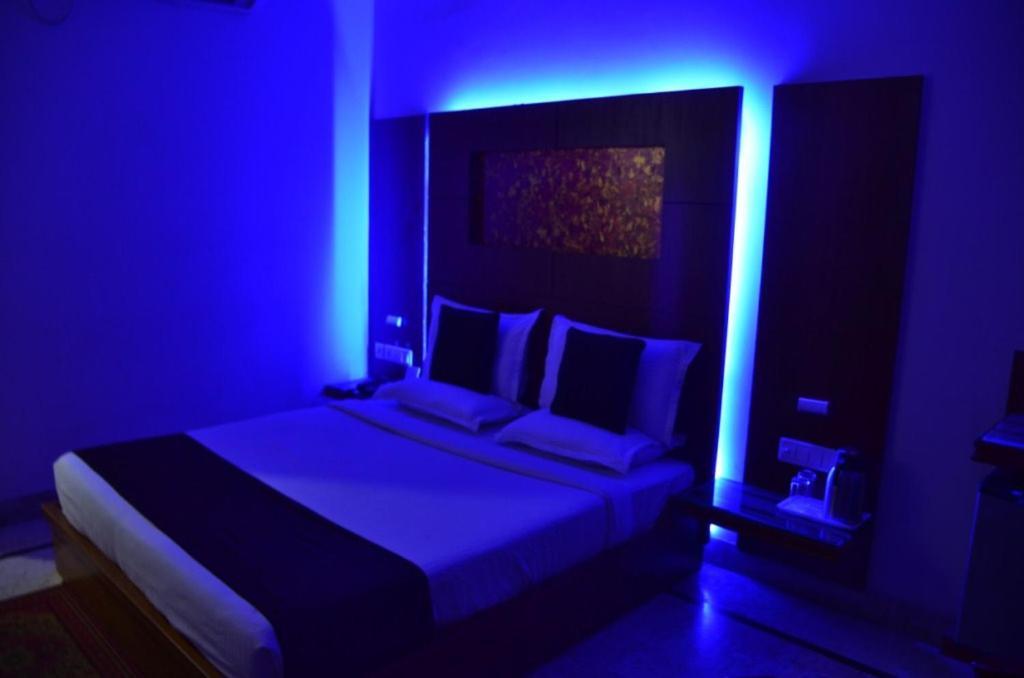 Hotel Basera Brij Bhoomi Vrindávan Kültér fotó