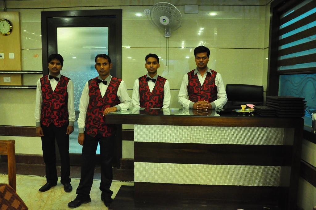 Hotel Basera Brij Bhoomi Vrindávan Kültér fotó